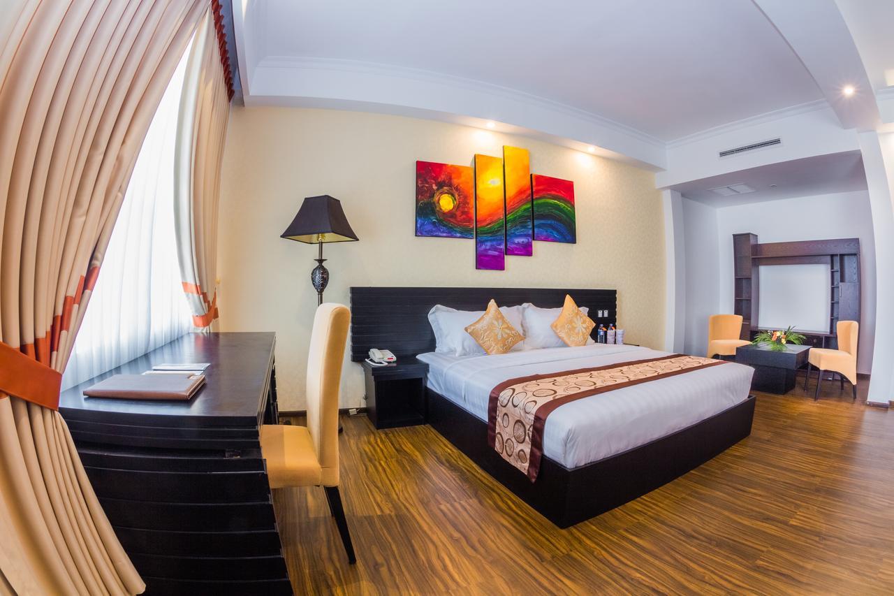 The Covanro Airport Hotel - Katunayake Gampaha Phòng bức ảnh