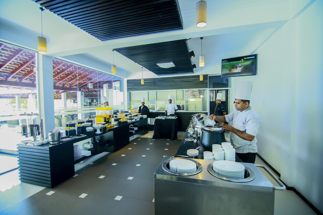 The Covanro Airport Hotel - Katunayake Gampaha Ngoại thất bức ảnh