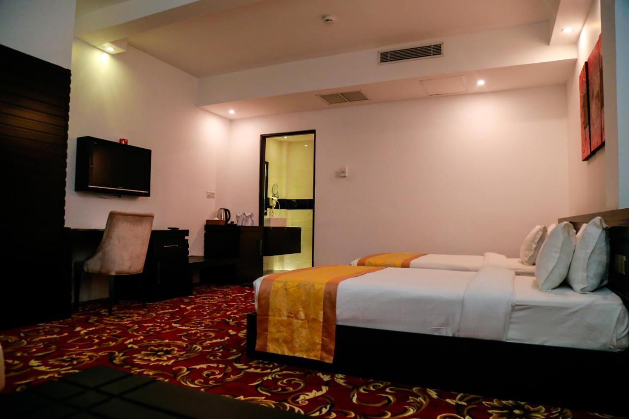 The Covanro Airport Hotel - Katunayake Gampaha Ngoại thất bức ảnh